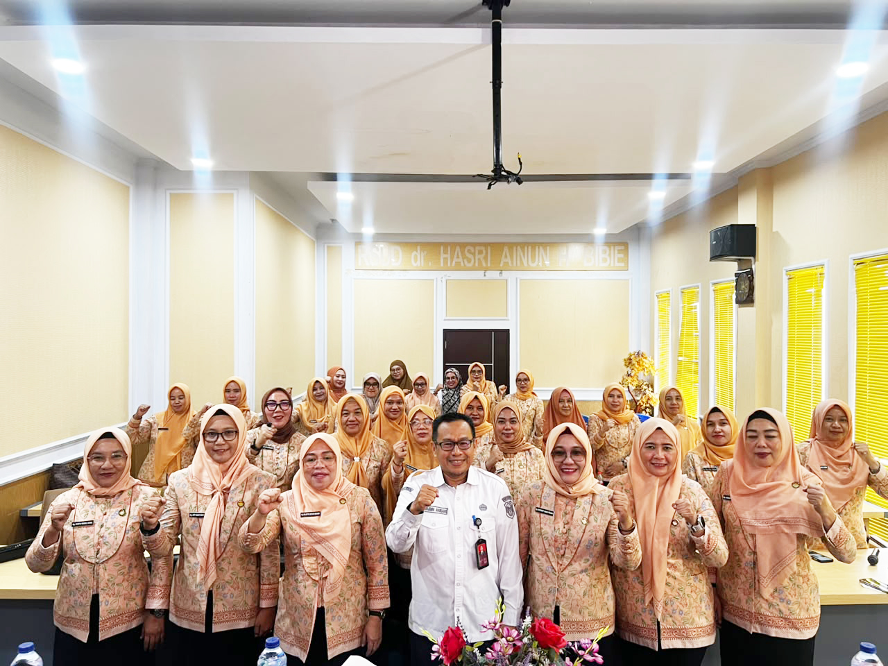 Dharma Wanita Persatuan Dinas Kesehatan P2KB Provinsi Gorontalo Gelar Pembinaan dan Rapat Rutin di RSUD dr. Hasri Ainun Habibie