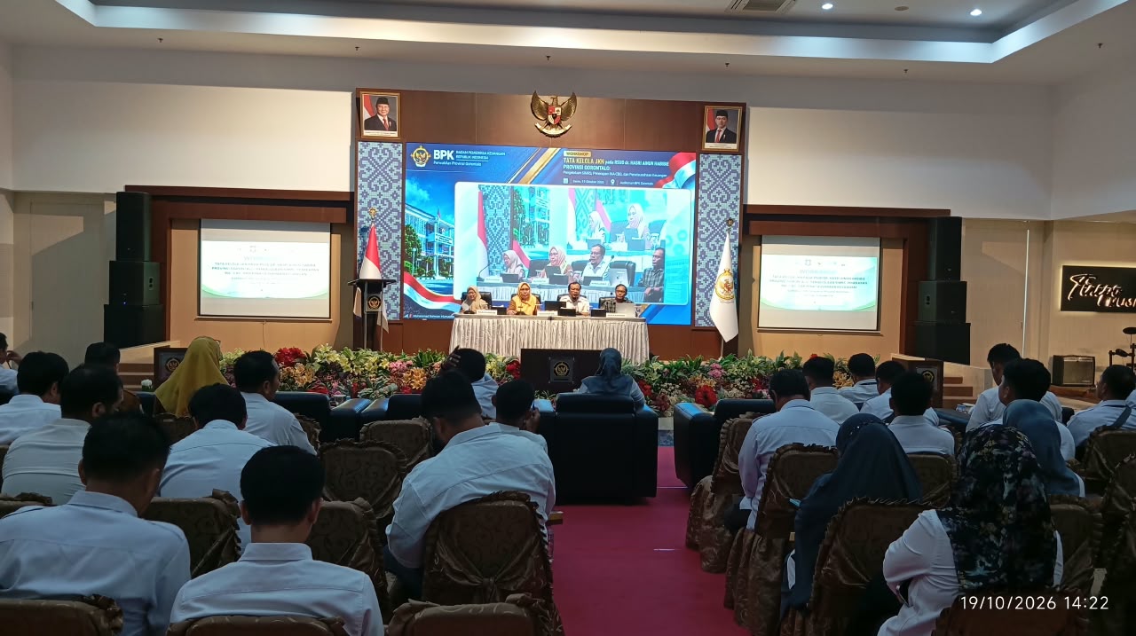 Plt. Direktur RSUD Ainun Habibie Berikan Materi Pengelolaan SIMRS dalam Workshop Tata Kelola JKN